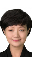 何梅 照片