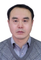 何育民 照片
