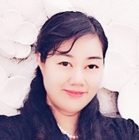 洪秀敏 照片