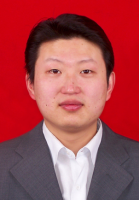 黄健 照片