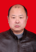 牛秦玉 照片