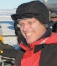John Moore 照片
