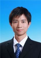刘雄 照片