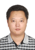 闫健 照片