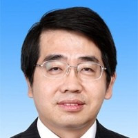 黄维 照片