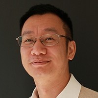 汤初阳 照片
