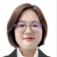 王丹 照片