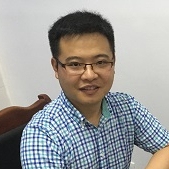 王坤 照片