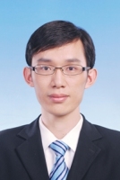 雷小政 照片