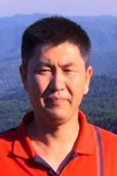 叶尔江 照片