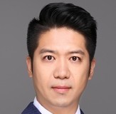 刘伟 照片