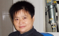 李青 照片