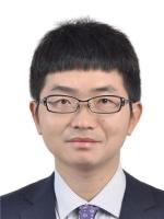何俊 照片