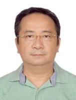 何畏 照片
