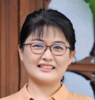 李君 照片