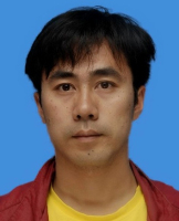 李然 照片