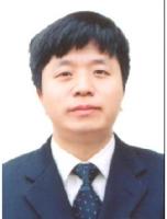 邱延峻 照片