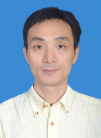 杨岗 照片