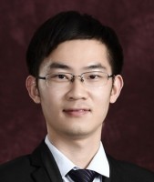 李论 照片