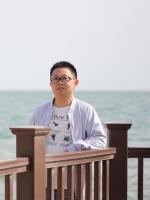 郑东 照片