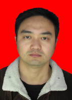 吕栋梁 照片