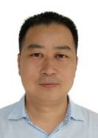 李明 照片