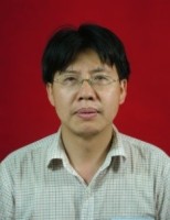 万里平 照片