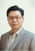 罗文波 照片