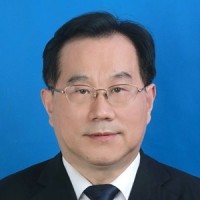 刘任任 照片