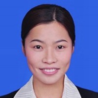 彭丽 照片