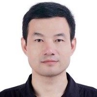 谭平安 照片