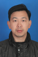 王鑫铭 照片