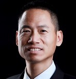 屈永华 照片