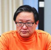 崔锡淳 照片