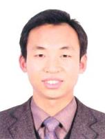 李中伟 照片