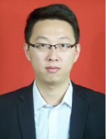 李然 照片