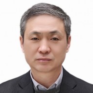 金永镐 照片