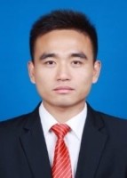 唐雄朋 照片