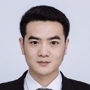 滕坤旭 照片