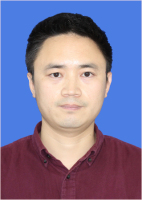 李明明 照片