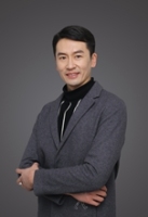 刘思远 照片
