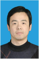 李大龙 照片