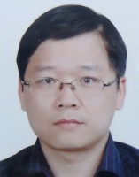 李明 照片