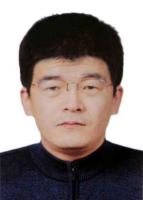 荣强 照片