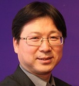 伍新春 照片