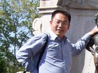 赵安顺 照片
