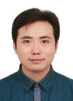 侯建华 照片