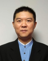 陆世春 照片