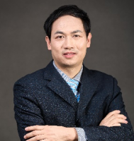 陈知远 照片