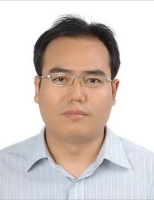 冯锦明 照片